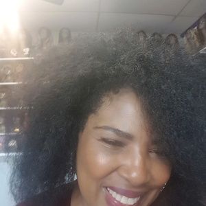 Meet your Posher, Earlene